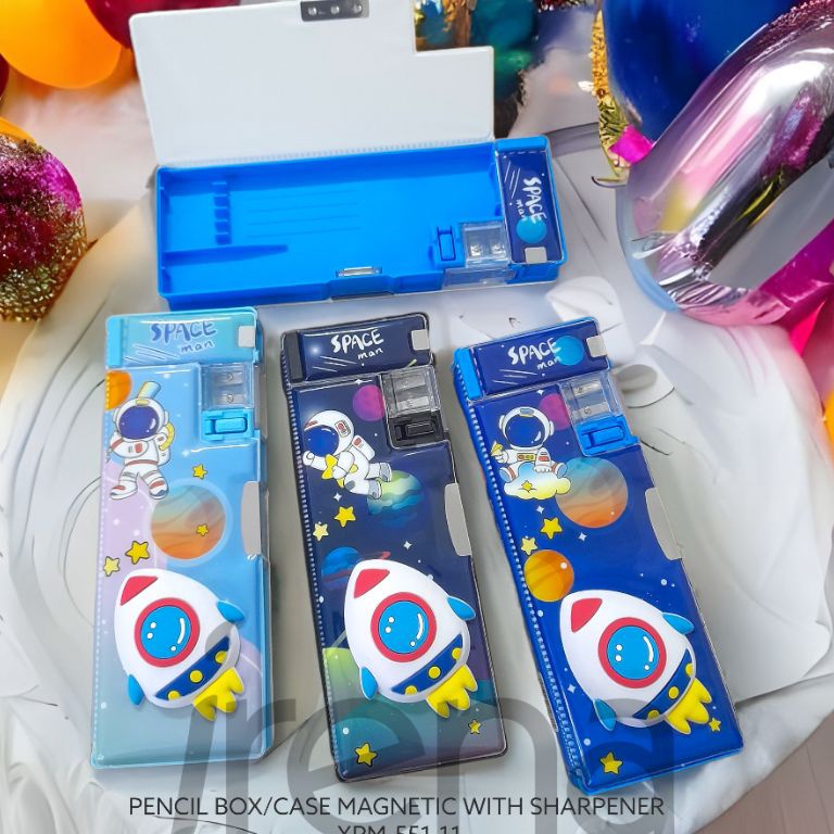 

Seller.. Tempat Pensil Squishy 3D Timbul Kotak Pencil Case Study Set Box - Rocket Space Man XPM 551-11 AHT