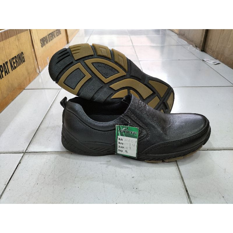 WB5 SEPATU KULIT HANDYMAN TERMURAH HRH
