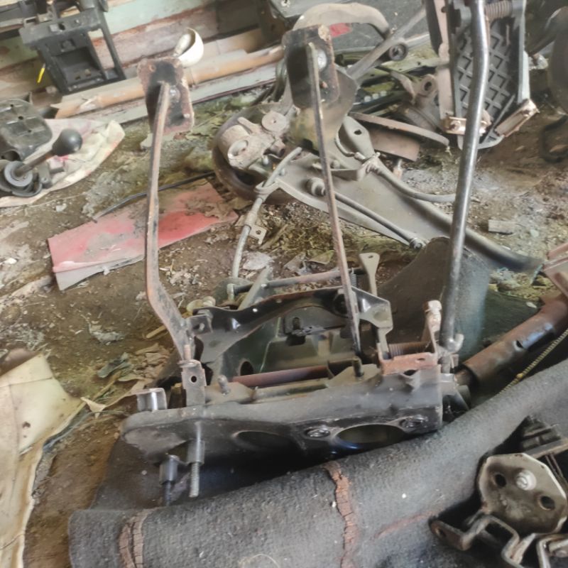 pedal rem mazda 626 bh 86