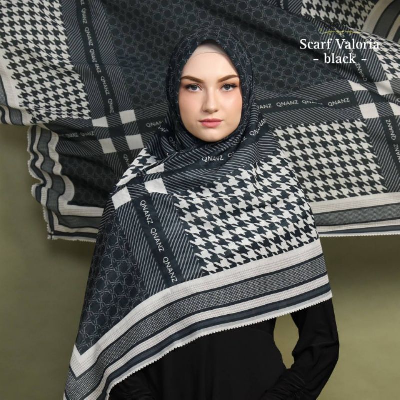 Scarf Valoria by Qnanz