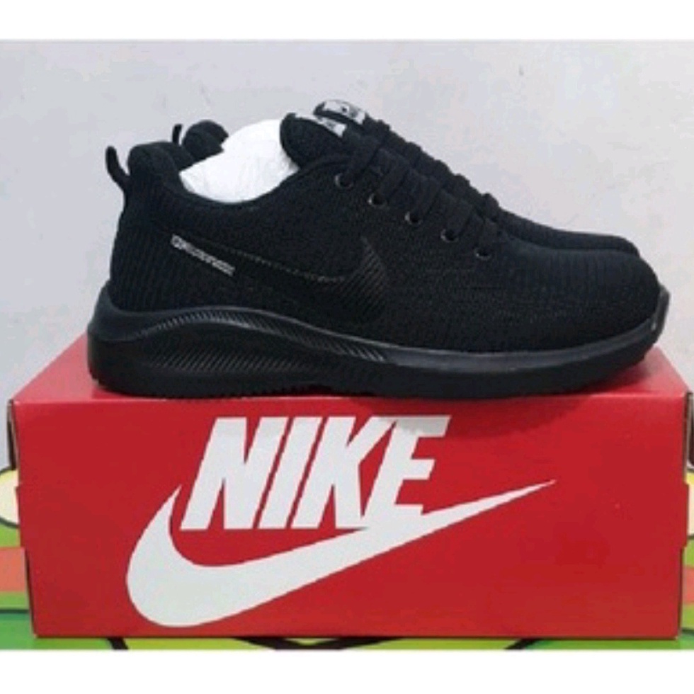 Paling Dicari SEPATU ANAK SEKOLAH HITAM POLOS  SEPATU NIKE ZOOM SEPATU ANAK SEKOLAH  1 2 3 4 5 6 7 8