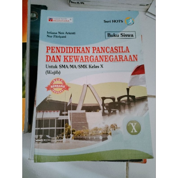 PPKn kelas 10 SMA
