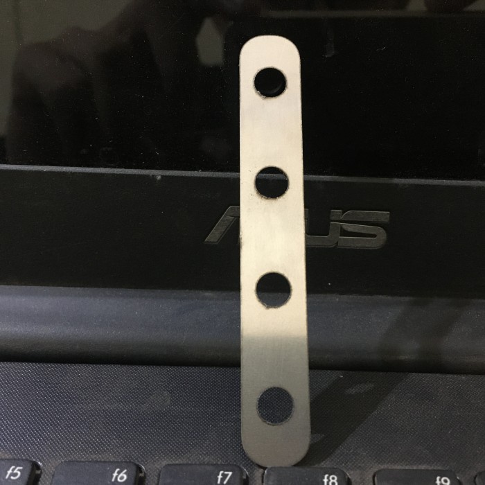 Plat Stainless Lurus 8 cm 4 Lubang