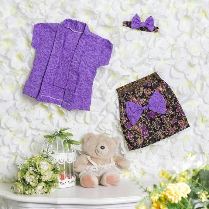 kebaya bayi / kebaya kutu baru / kebaya anak perempuan / ungu