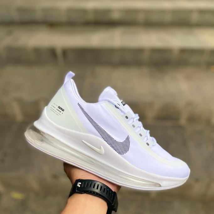 SEPATU NIKE AIRMAX 720 SNEAKERS PRIA