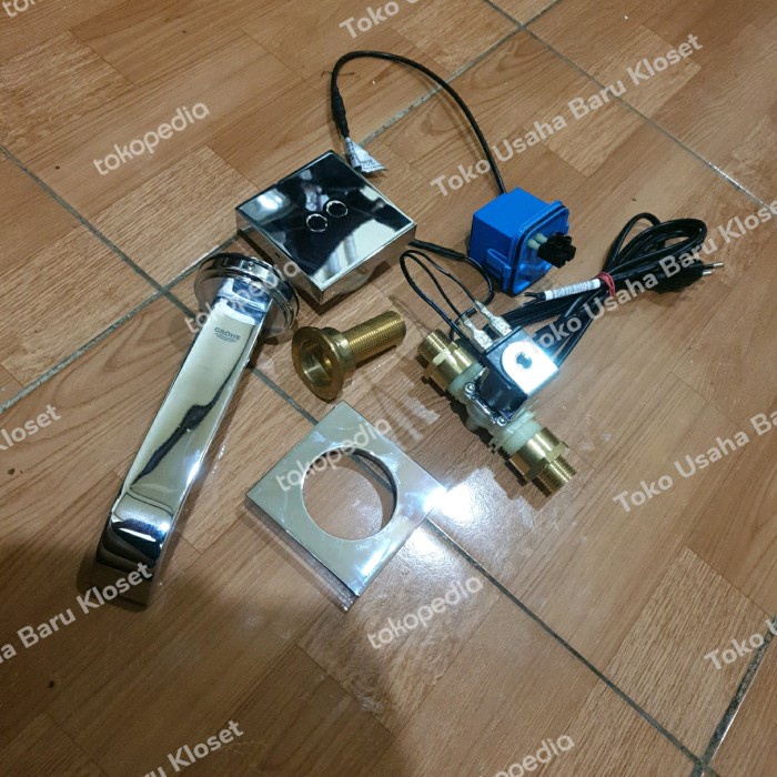 Kran Wastafel Sensor Grohe Tanam Tembok Allure 36235000 (Baru)