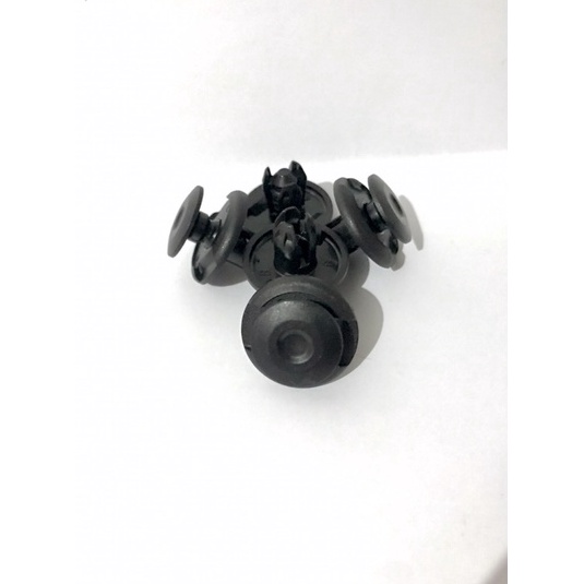 ー D Kancing (Isi 10 pcs) Klip Hitam Spakbor Bemper Fender Original mobil Honda Brio Mobilio BRV HRV 