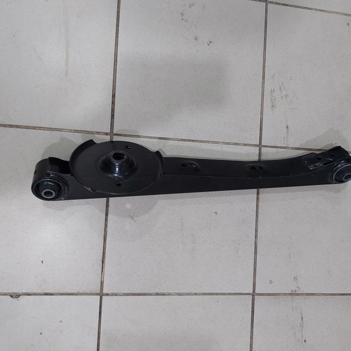 Lower Arm Belakang Avanza 2010 Kode 160
