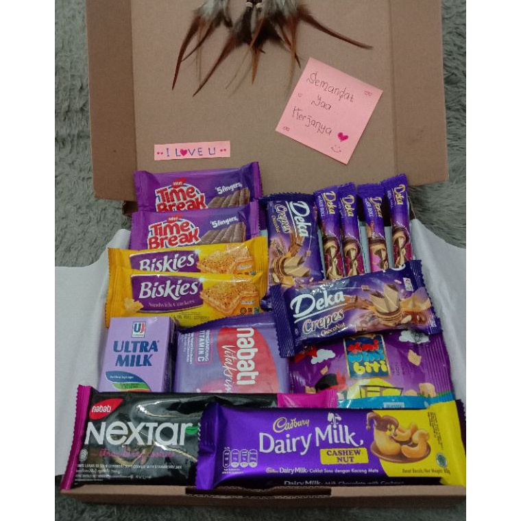 

YNFP1967 7.7 SNACK BOX Kado Ulang Tahun/ Kado Wisuda/ Kado Anniversary / Paket Ungu