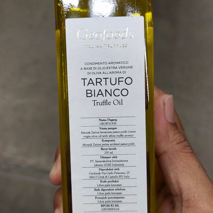 

geofoods truffle oil Bianco white 250ml minyak zaitun