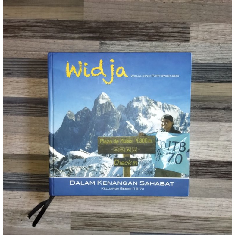 WIDJAJONO PARTOWIDAGDO DALAM KENANGAN SAHABAT