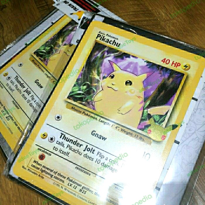 Pikachu 25Th Anniversary Oversize D Pokemon Charizard