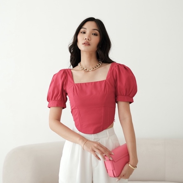 REKOMENDASI. [TAVIA] JASMINE TOP / ATASAN WANITA / BAJU KOREA WANITA / CROP TOP WANITA