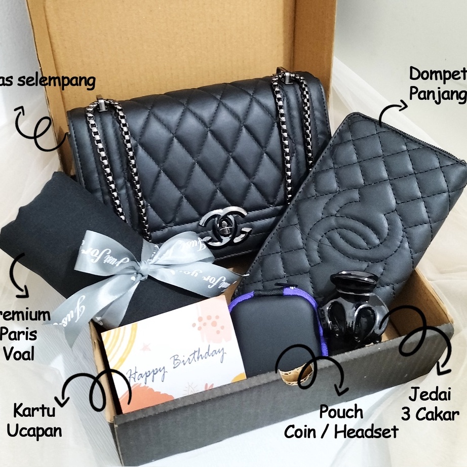 

Terbaru 12.12 Hampers Kado Surabaya set kado ulang tahun tas wanita hitam murah kado ultah cewe unik hadiah ulang tahun birthday gift murah serbuuu !