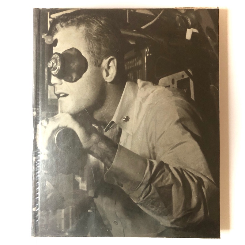 [Buku Preloved Indonesia] Perang Dunia 2 (Pustaka Time Life) - Perang di Kedalaman Pasifik