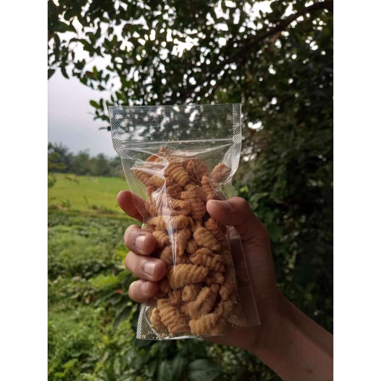 

Kue Garpu Kue kewuk kuwuk ngempros Ma Yuyum 180 gram Bawang