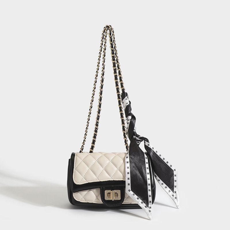 Tas Selempang Kulit Wanita Dompet Hp Cewek Rantai Bag FT67 20 x 6 x 11 cm