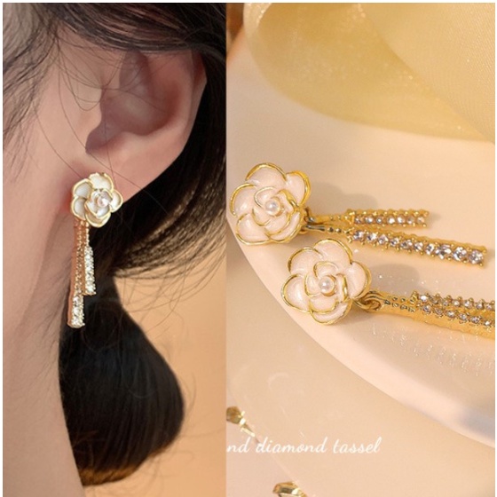 [KD] Temperamen Lembut Rasa Elegan Anting Panjang Camellia Flash Berlian Anting Rumbai