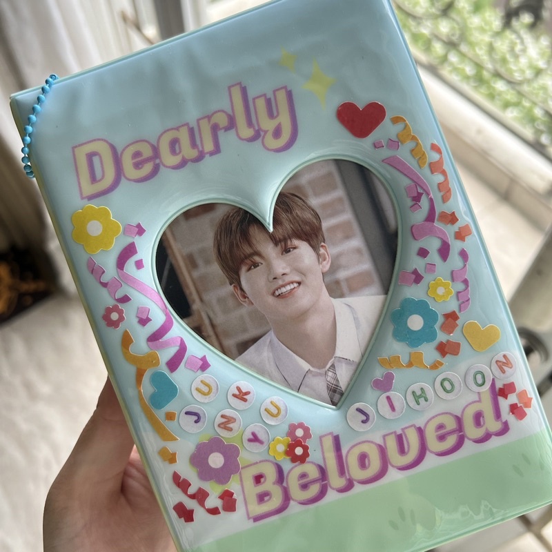 WTS TREASURE DECORATED PC COLLECT BOOK 2P