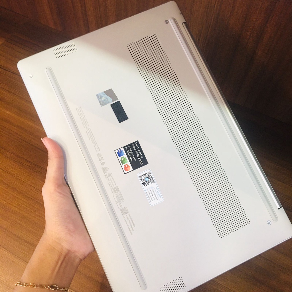 LAPTOP BARU HP 14S EM0014AU AMD RYZEN 3 7320 8GB 512SSD AMD RADEON WIN11+OHS 14&quot;FHD 2YR