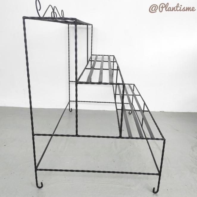 Rak - Rak Besi Tingkat Tangga Susun 3 Minimalist Pot Bunga Tanaman