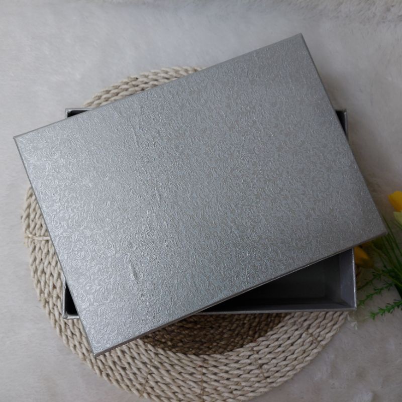 

Box Custom ukuran Sedang