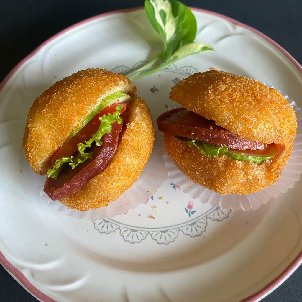 

Roti Goreng Kornet | Roti Goreng Daging Kornet | Jajanan Pasar