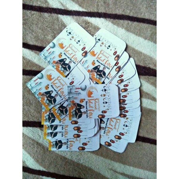 

AMPLOP LEBARAN KOSTUM FOTO BEBAS