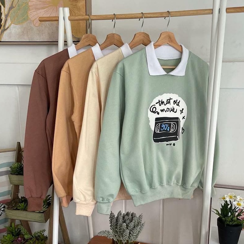 ES - SWEATER BERKERAH OLD MOVIE KEKINIAN