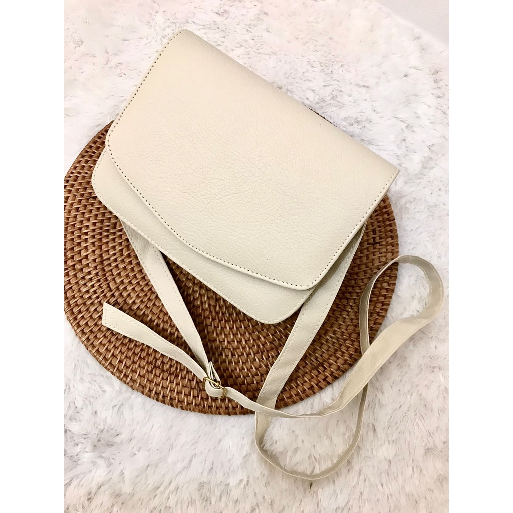 Slingbag Wanita Sely Tas Selempang Cewek Perempuan Tali Rantai Terbaru IrvanBagshop