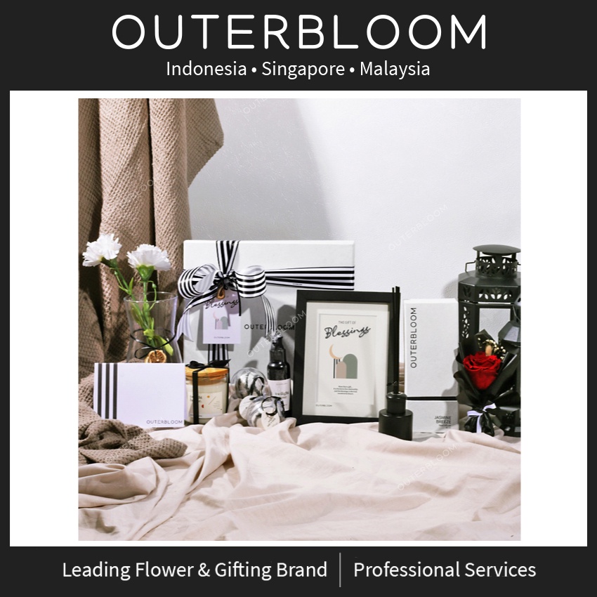 

Hampers Lebaran - Outerbloom Ramadan Monochrome Premium Hampers