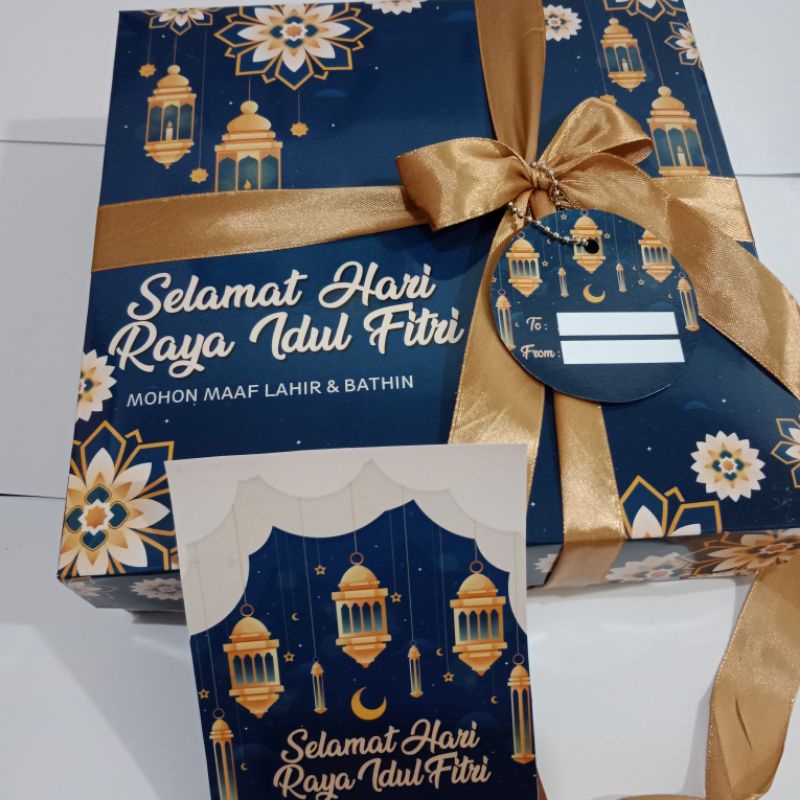

SOFTBOX KUE LEBARAN BOX SOUVENIR IDUL FITRI BOX HAMPERS