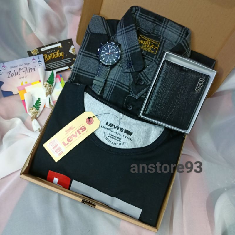 

HAMPERS GIFT BOX KADO KEMEJA FLANEL KOTAK KADO ULANG TAHUN KADO WISUDA KADO PACAR GIFT BOX