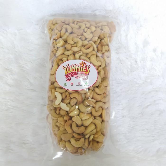 

KACANG METE / MEDE MENTAH UTUH 1KG SUPER PREMIUM