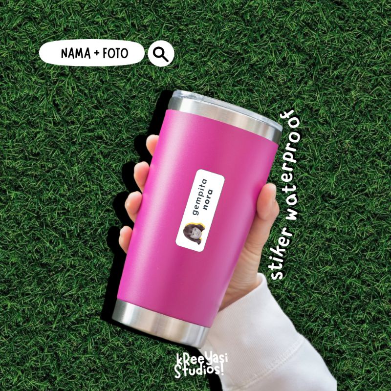 

[ foto + nama ] Stiker Label Nama - Waterproof - Kreeyasi - Stiker Buku Lunch Box Tumbler Botol Minum Hampers Ulang Tahun