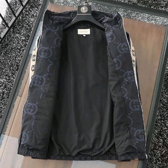 jaket cowok gc Jacket pria bomber hoodie parasut terbaru mirror p1shoes top