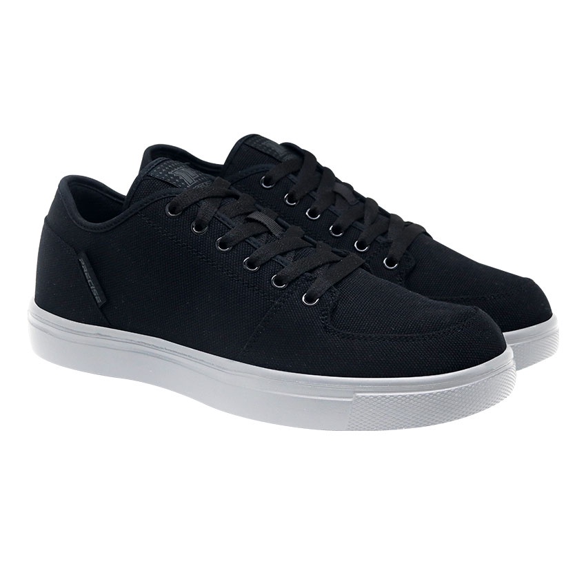 Precise Hawk W Sepatu Sneakers - Black/White