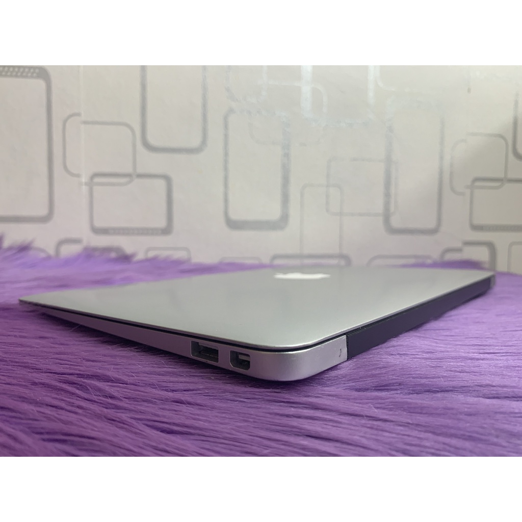 MacBook Air 2015 11 in Core i5 4GB SSD 128GB Not 2014 Pro Mid 2013