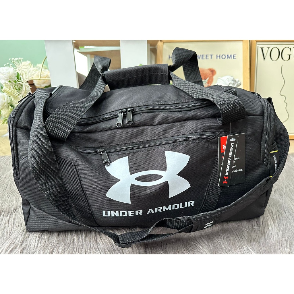 Branded duffel unisex