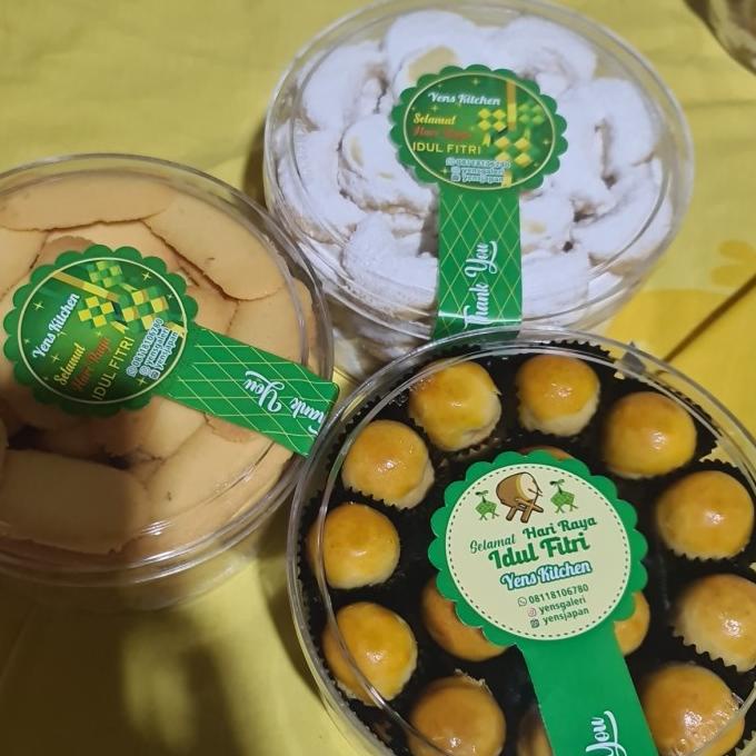 

Paket isi 3 kuker Premium Nastar Putri Salju Lidah kucing