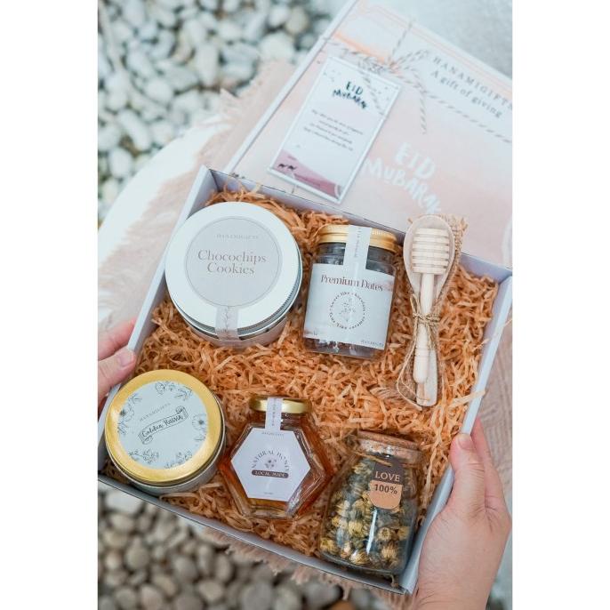 

Nizwa- Hampers Lebaran/Hampers Idul Fitri/Parcel Lebaran/Gift Lebaran Haditunggal07