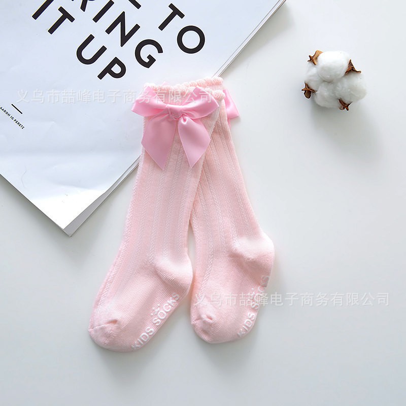 Kaos kaki bayi panjang