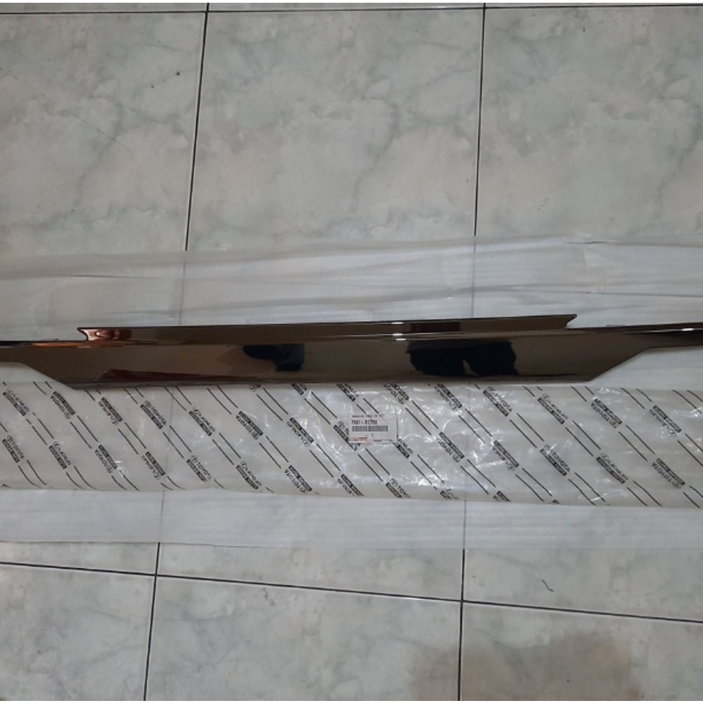 Trunk lid avanza xenia veloz 2019-2021 black chrome