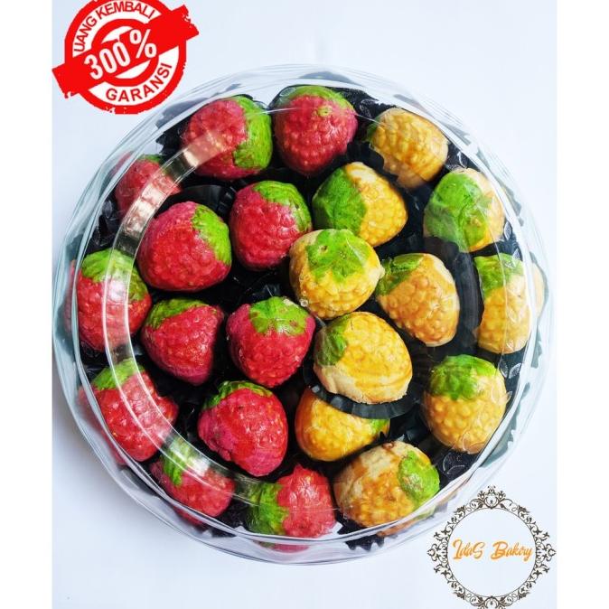 

KUE KERING NASTAR STRAWBERY ISI SELAI NANAS TOPLES UKURAN 1 KG EL09I09A82L
