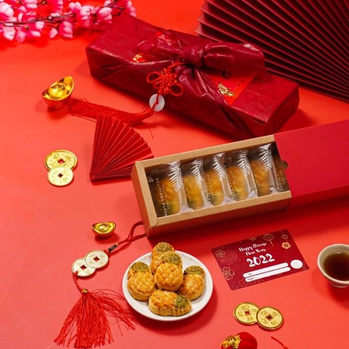 

KUE KERING 1 BOX NASTAR + 1 BOX MACAN SALJU DAN 1 BUCKET HAT EDISI IMLEK MACAN EL09I09A82L