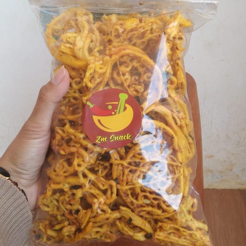 

KRUPUK BANTAT PEDAS DAUN JERUK 250 gram