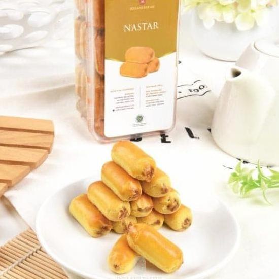 

KUE KERING READY PREMIUM KUE NASTAR BY HOLLAND BAKERY NON COD EL09I09A82L