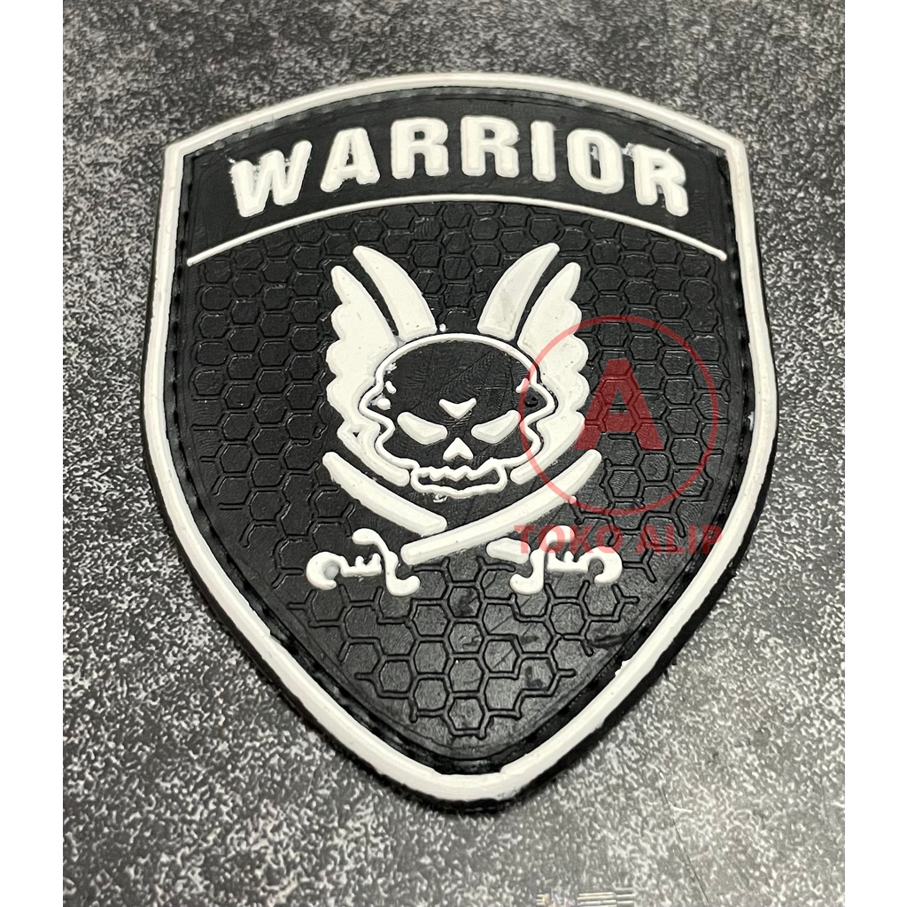 Patch WARRIOR (Putih) - Patch Velcro Warrior - Prepetan