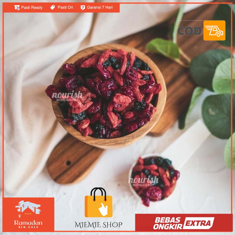

Berry Blast Mix of Blueberry Cranberry Gojiberry 250 gr