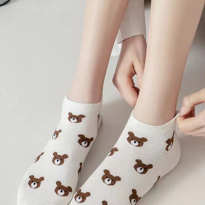 Kaos Kaki Wanita Korea Motif Beruang Coklat 6579 Kaos Kaki Pendek Bear Semata Kaki Socks Karakter Korean Fashion Ankle Socks Korean Model Simple Cute